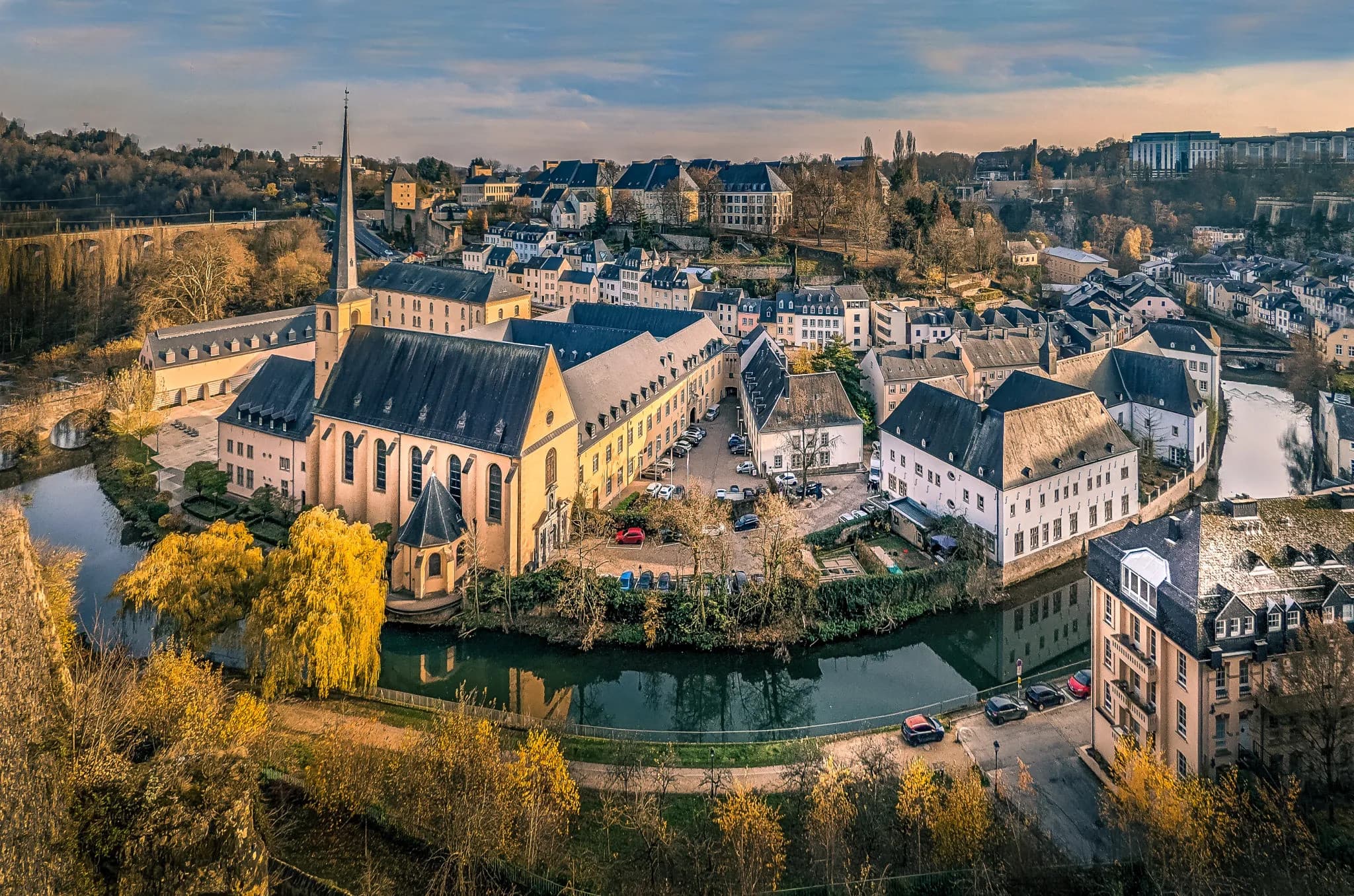 Luxembourg - Quốc gia dẫn đầu ngôi vương