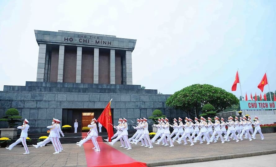 Lăng Chủ tịch Hồ Chí Minh - Nơi lưu giữ niềm kính yêu vô hạn của nhân dân