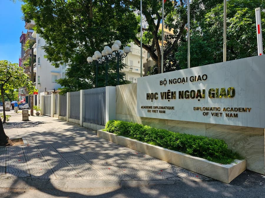 Học viện Ngoại giao