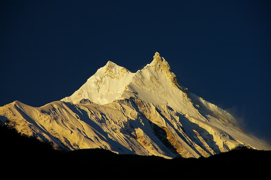 Ngọn núi Manaslu